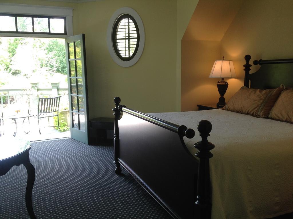 Om Sanctuary Holistic Retreat Hotel Asheville Exterior foto