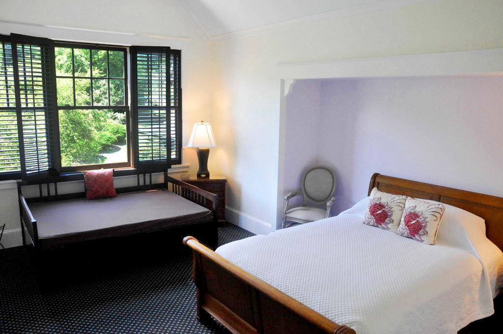 Om Sanctuary Holistic Retreat Hotel Asheville Exterior foto