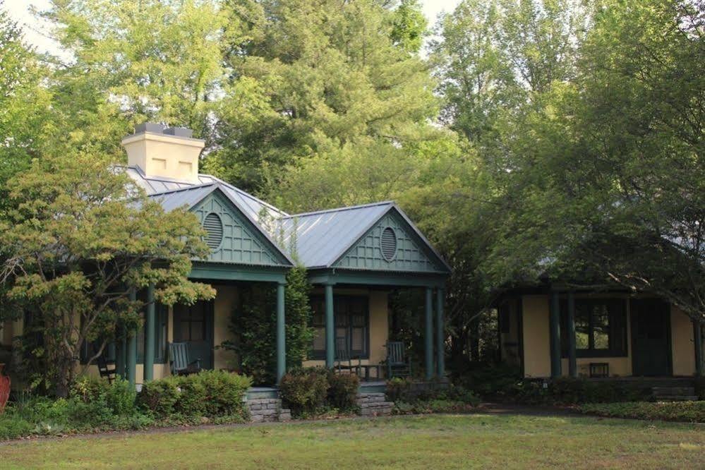 Om Sanctuary Holistic Retreat Hotel Asheville Exterior foto